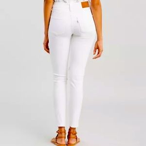 Levi’s 311 Shaping Skinny- cropped